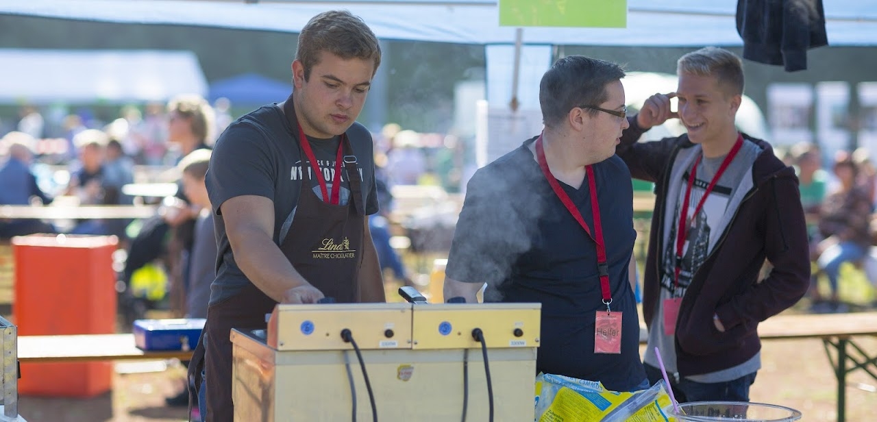 Bild vom 9. Benefizlauf im Jahr 2016. Dies ist das 164. Bild.